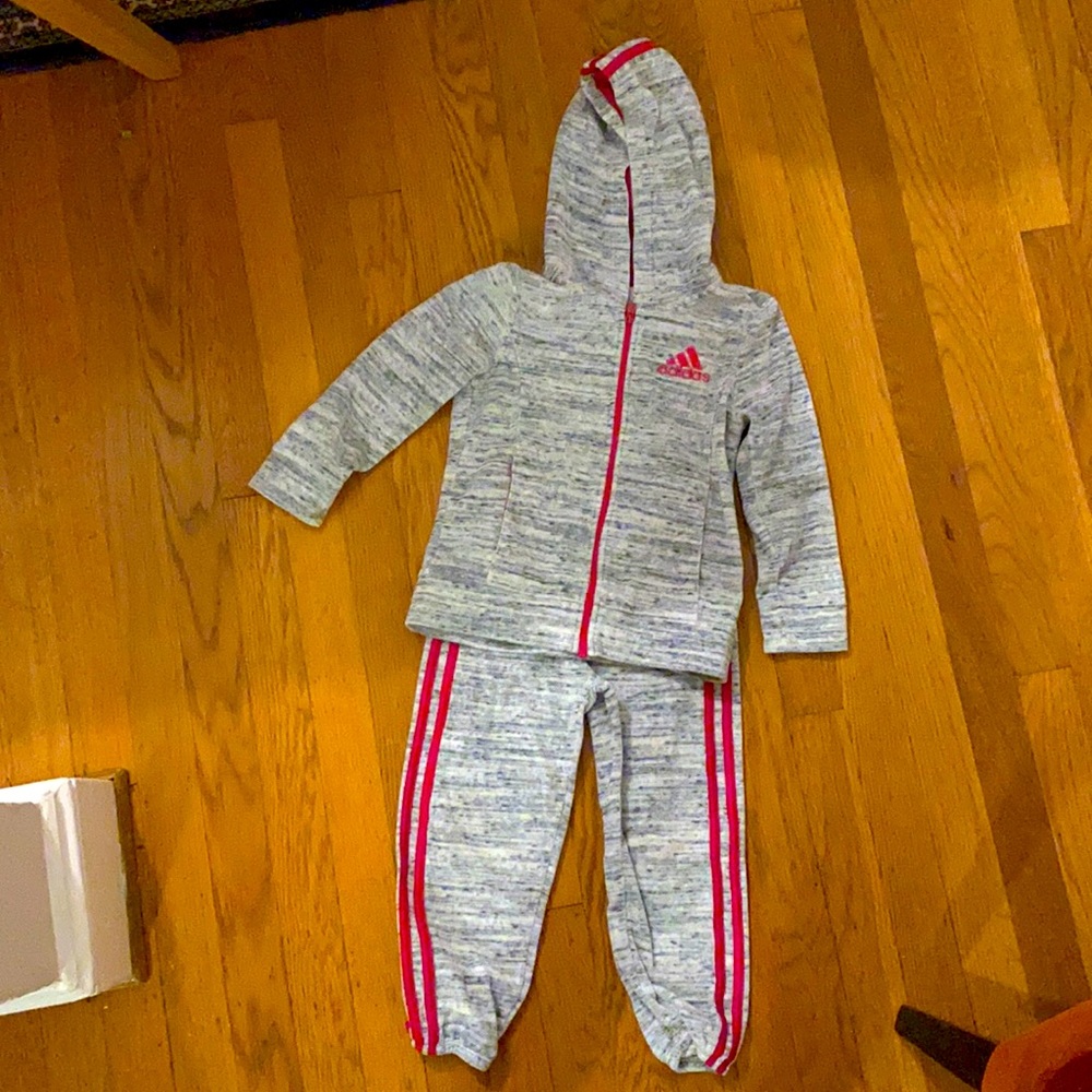 Toddler girl velour adidas tracksuit size 5.